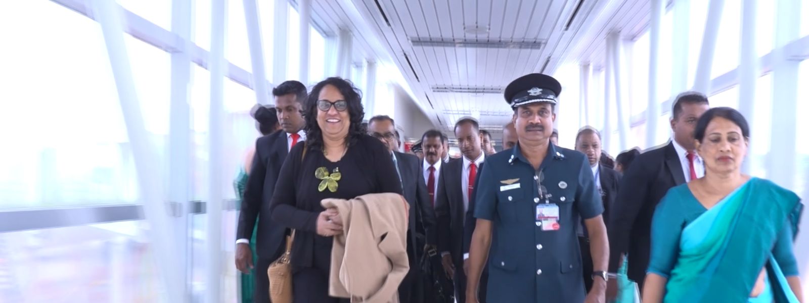 PM Returns After Talks at World Economic Forum